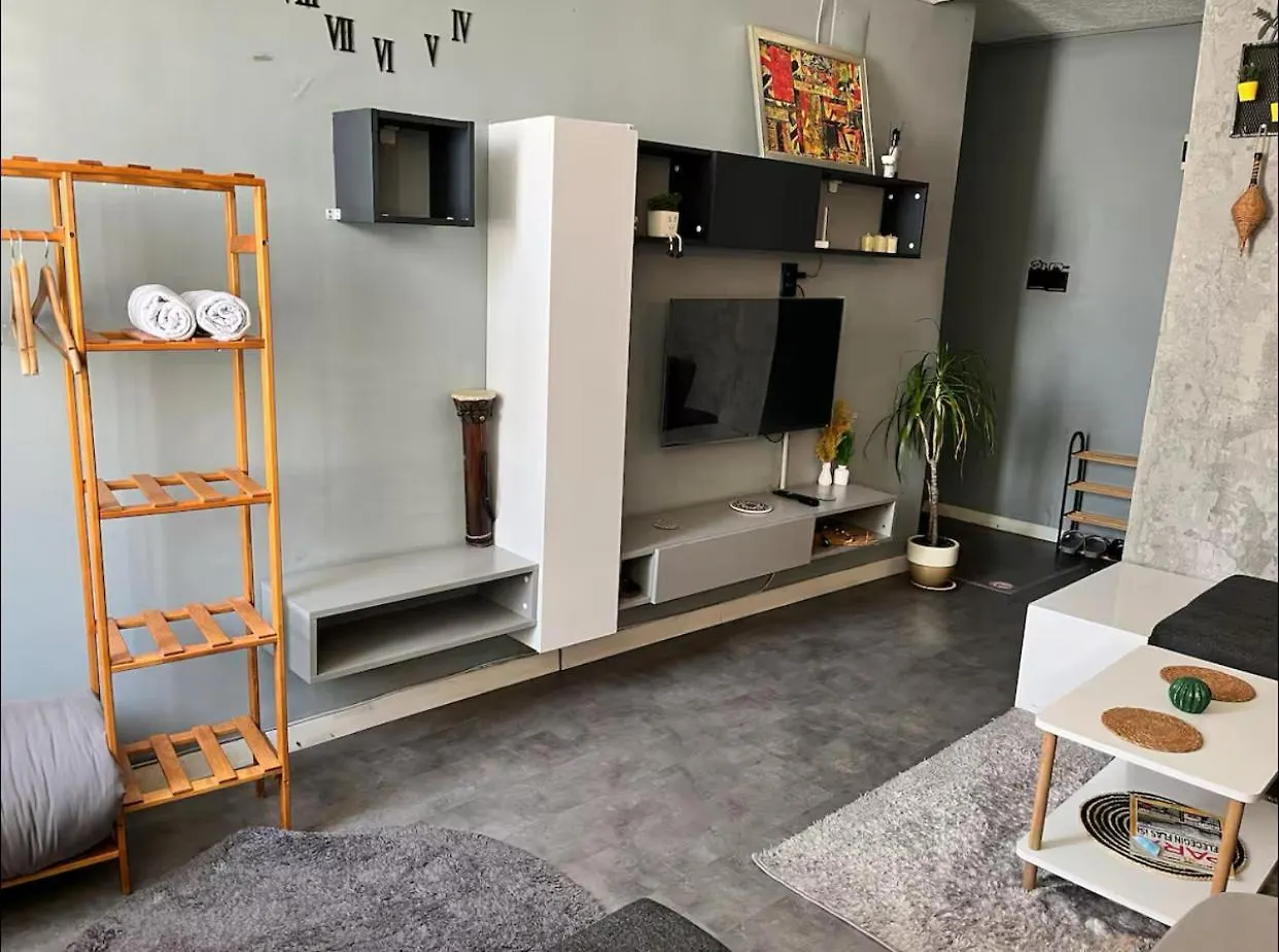Jacuzzi House In The Most Central Loc Of Анталья Апартаменты